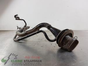 Używane Rurka do napelniania zbiornika paliwa Mazda 3 (BM/BN) 2.0 SkyActiv-G 120 16V Cena € 75,00 Procedura marży oferowane przez Kleine Staarman B.V. Autodemontage