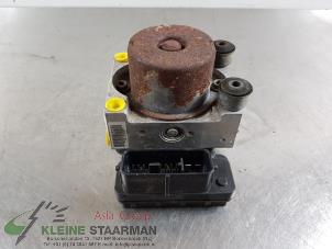 Begagnade ABS-pump Mitsubishi Lancer Wagon (CS/CT) 1.6 16V Pris € 75,00 Marginaltabell erbjuds av Kleine Staarman B.V. Autodemontage