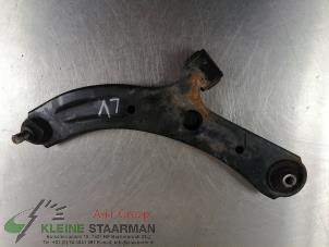 Używane Wahacz zawieszenia dolny lewy przód Suzuki Swift (ZA/ZC/ZD1/2/3/9) 1.6 Sport VVT 16V Cena € 50,00 Procedura marży oferowane przez Kleine Staarman B.V. Autodemontage