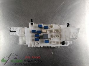 Używane Skrzynka bezpieczników Suzuki Swift (ZA/ZC/ZD) 1.2 16V Cena € 125,00 Procedura marży oferowane przez Kleine Staarman B.V. Autodemontage