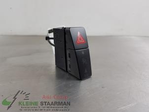 Używane Przelacznik swiatel awaryjnych Suzuki Swift (ZA/ZC/ZD) 1.6 Sport VVT 16V Cena € 42,50 Procedura marży oferowane przez Kleine Staarman B.V. Autodemontage