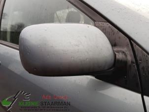 Używane Lusterko zewnetrzne prawe Toyota Corolla (E12) 1.6 16V VVT-i Cena € 42,50 Procedura marży oferowane przez Kleine Staarman B.V. Autodemontage