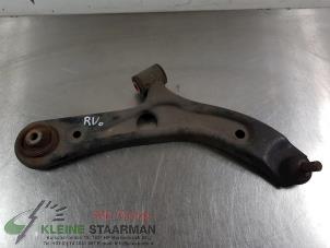 Używane Wahacz zawieszenia dolny prawy przód Suzuki Swift (ZA/ZC/ZD1/2/3/9) 1.6 Sport VVT 16V Cena € 50,00 Procedura marży oferowane przez Kleine Staarman B.V. Autodemontage