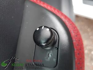 Używane Przelacznik lusterka Suzuki Swift (ZA/ZC/ZD1/2/3/9) 1.6 Sport VVT 16V Cena € 42,50 Procedura marży oferowane przez Kleine Staarman B.V. Autodemontage