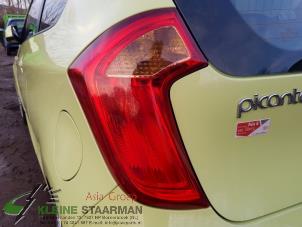 Używane Tylne swiatlo pozycyjne lewe Kia Picanto (TA) 1.0 12V Cena € 42,50 Procedura marży oferowane przez Kleine Staarman B.V. Autodemontage