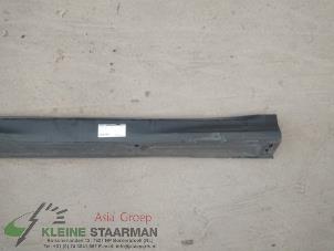 Begagnade Sidokjol, vänster Mitsubishi ASX 2.2 DI-D 16V 4WD Pris € 121,00 Inklusive moms erbjuds av Kleine Staarman B.V. Autodemontage