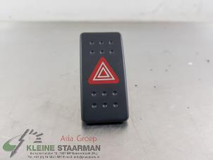 Używane Przelacznik swiatel awaryjnych Suzuki Swift (ZA/ZC/ZD1/2/3/9) 1.6 Sport VVT 16V Cena € 42,50 Procedura marży oferowane przez Kleine Staarman B.V. Autodemontage