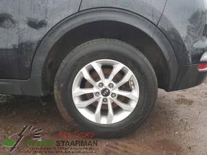 Używane Zestaw felg sportowych + opony Kia Sportage (QL) 1.6 GDI 132 16V 4x2 Cena € 150,00 Procedura marży oferowane przez Kleine Staarman B.V. Autodemontage