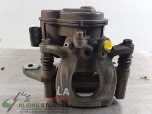 Gebruikte Remklauw (Tang) links-achter Nissan Qashqai (J11) 1.6 DIG-T 163 16V Prijs € 70,00 Margeregeling aangeboden door Kleine Staarman B.V. Autodemontage