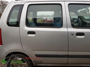 Używane Drzwi prawe tylne wersja 4-drzwiowa Suzuki Wagon-R+ (RB) 1.3 16V Cena € 75,00 Procedura marży oferowane przez Kleine Staarman B.V. Autodemontage