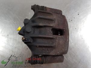 Używane Zacisk hamulcowy prawy przód Toyota Corolla (E11) 1.6 16V Cena € 42,50 Procedura marży oferowane przez Kleine Staarman B.V. Autodemontage