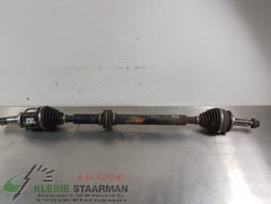 Begagnade Drivaxel, höger fram Toyota Prius (ZVW3) 1.8 16V Pris € 65,00 Marginaltabell erbjuds av Kleine Staarman B.V. Autodemontage