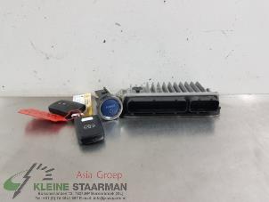 Begagnade Tändningslås + dator Toyota Auris (E18) 1.8 16V Hybrid Pris € 200,00 Marginaltabell erbjuds av Kleine Staarman B.V. Autodemontage