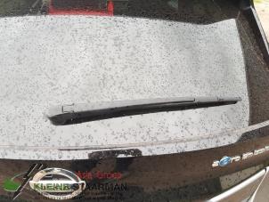 Begagnade Bakre torkararm Nissan Leaf (ZE1) 39/40kWh Pris € 50,00 Marginaltabell erbjuds av Kleine Staarman B.V. Autodemontage