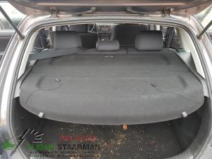 Używane Pólka tylna Mazda 3 Sport (BK) 1.6i 16V Cena € 40,00 Procedura marży oferowane przez Kleine Staarman B.V. Autodemontage