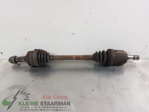 Begagnade Drivaxel, vänster fram Hyundai Atos 1.1 12V Prime Pris € 42,50 Marginaltabell erbjuds av Kleine Staarman B.V. Autodemontage