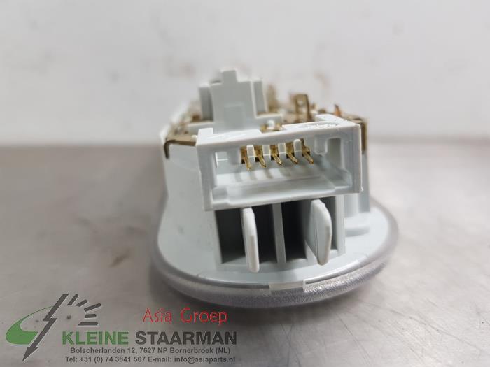 Innerbelysning, fram från en Nissan Qashqai (J11) 1.2 DIG-T 16V 2018