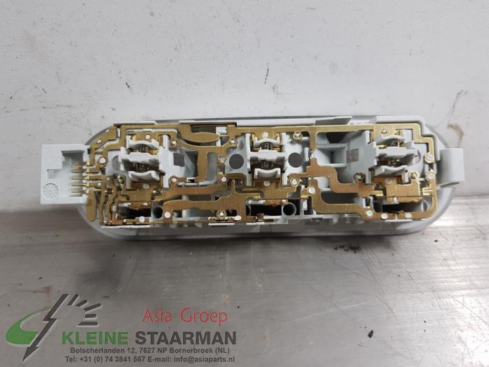 Innerbelysning, fram från en Nissan Qashqai (J11) 1.2 DIG-T 16V 2018