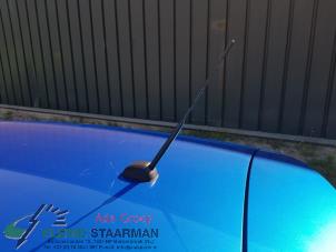 Używane Antena Suzuki Swift (ZC/ZD) 1.0 Booster Jet Turbo 12V Cena € 50,00 Procedura marży oferowane przez Kleine Staarman B.V. Autodemontage