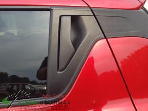 Używane Uchwyt drzwi lewych tylnych wersja 4-drzwiowa Suzuki Swift (ZC/ZD) 1.0 Booster Jet Turbo 12V Cena € 70,00 Procedura marży oferowane przez Kleine Staarman B.V. Autodemontage