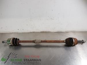 Gebruikte Aandrijfas rechts-voor Mitsubishi ASX 1.6 MIVEC 16V Prijs € 72,60 Inclusief btw aangeboden door Kleine Staarman B.V. Autodemontage