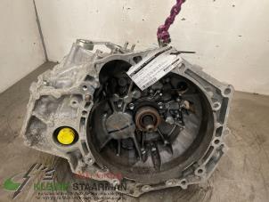 Begagnade Växellåda Toyota Yaris III (P13) 1.5 16V Dual VVT-iE Pris € 415,00 Marginaltabell erbjuds av Kleine Staarman B.V. Autodemontage