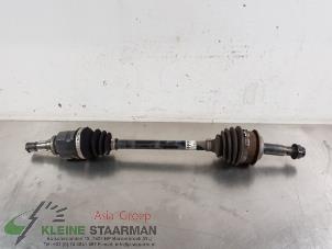 Begagnade Drivaxel, vänster fram Toyota Yaris III (P13) 1.5 16V Dual VVT-iE Pris € 90,00 Marginaltabell erbjuds av Kleine Staarman B.V. Autodemontage