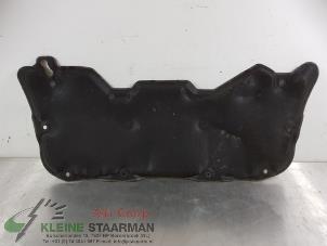 Gebruikte Motorkap Bekleding Nissan Micra (K12) 1.4 16V Prijs € 50,00 Margeregeling aangeboden door Kleine Staarman B.V. Autodemontage