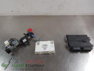 Begagnade Tändningslås + dator Suzuki Swift (ZA/ZC/ZD1/2/3/9) 1.3 VVT 16V Pris € 125,00 Marginaltabell erbjuds av Kleine Staarman B.V. Autodemontage