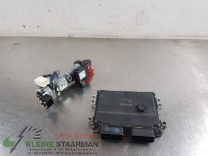 Begagnade Tändningslås + dator Suzuki Swift (ZA/ZC/ZD1/2/3/9) 1.3 VVT 16V Pris € 125,00 Marginaltabell erbjuds av Kleine Staarman B.V. Autodemontage