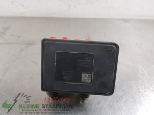 Używane Pompa ABS Mitsubishi Outlander (GF/GG) 2.0 16V PHEV 4x4 Cena € 100,00 Procedura marży oferowane przez Kleine Staarman B.V. Autodemontage