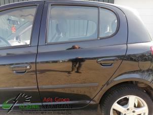 Używane Drzwi lewe tylne wersja 4-drzwiowa Toyota Yaris (P1) 1.3 16V VVT-i Cena € 75,00 Procedura marży oferowane przez Kleine Staarman B.V. Autodemontage