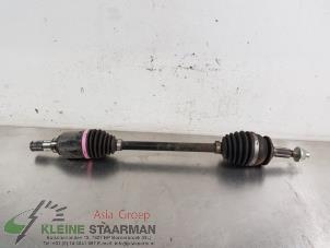 Używane Os napedowa lewy przód Suzuki Swift (ZC/ZD) 1.0 Booster Jet Turbo 12V Cena € 65,00 Procedura marży oferowane przez Kleine Staarman B.V. Autodemontage