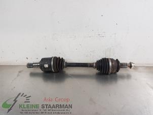 Gebruikte Homokineetas links-voor Mazda CX-5 II (KF) 2.2 SkyActiv-D 150 16V 2WD Prijs € 90,00 Margeregeling aangeboden door Kleine Staarman B.V. Autodemontage
