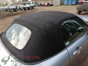 Begagnade Mjukt tak Mazda MX-5 (NC18/1A) 1.8i 16V Pris på förfrågan erbjuds av Kleine Staarman B.V. Autodemontage