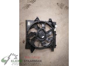 Używane Obudowa wentylatora Kia Picanto (JA) 1.2 CVVT 16V Cena na żądanie oferowane przez Kleine Staarman B.V. Autodemontage