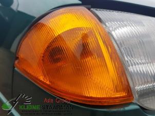 Używane Kierunkowskaz prawy Suzuki Swift (SF310/413) 1.3i 5-Drs. Cena na żądanie oferowane przez Kleine Staarman B.V. Autodemontage