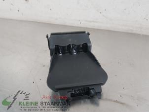 Używane Kamera przednia Mazda 3 (BM/BN) 2.0 SkyActiv-G 120 16V Cena € 250,00 Procedura marży oferowane przez Kleine Staarman B.V. Autodemontage