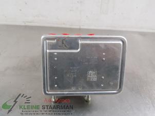 Używane Pompa ABS Mitsubishi Outlander (GF/GG) 2.0 16V 4x4 Cena € 250,00 Procedura marży oferowane przez Kleine Staarman B.V. Autodemontage