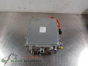 Używane Przetwornica Mitsubishi Outlander (GF/GG) 2.0 16V PHEV 4x4 Cena na żądanie oferowane przez Kleine Staarman B.V. Autodemontage