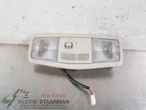 Używane Oswietlenie wewnetrzne przód Mitsubishi Outlander (GF/GG) 2.0 16V PHEV 4x4 Cena € 60,50 Z VAT oferowane przez Kleine Staarman B.V. Autodemontage