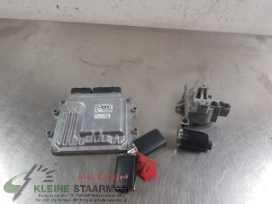 Używane Stacyjka + sterownik Mazda 3 (BP) 2.0 SkyActiv-X 180 M Hybrid 16V Cena na żądanie oferowane przez Kleine Staarman B.V. Autodemontage