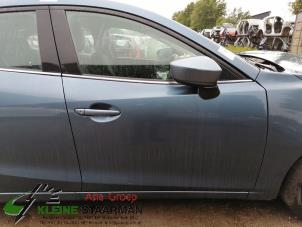 Używane Drzwi prawe przednie wersja 4-drzwiowa Mazda 3 (BM/BN) 2.0 SkyActiv-G 120 16V Cena € 250,00 Procedura marży oferowane przez Kleine Staarman B.V. Autodemontage