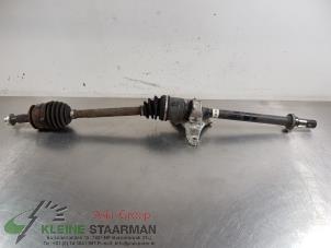 Używane Os napedowa prawy przód Mazda 3 (BM/BN) 2.0 SkyActiv-G 120 16V Cena € 90,00 Procedura marży oferowane przez Kleine Staarman B.V. Autodemontage