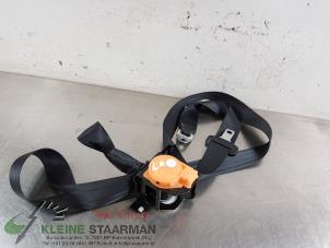 Gebruikte Veiligheidsgordel links-achter Mazda CX-5 I (KE,GH) 2.0 SkyActiv-G 16V 2WD Prijs € 42,50 Margeregeling aangeboden door Kleine Staarman B.V. Autodemontage