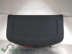 Używane Pólka tylna Mazda 3 Sport (BL14/BLA4/BLB4) 2.0i MZR 16V Cena € 60,50 Z VAT oferowane przez Kleine Staarman B.V. Autodemontage