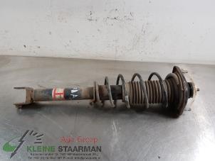 Begagnade Stötdämparstång, höger bak Mazda MX-5 (ND) 1.5 Skyactiv G-131 16V Pris € 125,00 Marginaltabell erbjuds av Kleine Staarman B.V. Autodemontage
