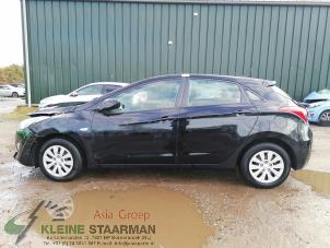 Używane Belka lewa Hyundai i30 (GDHB5) 1.4 16V Cena na żądanie oferowane przez Kleine Staarman B.V. Autodemontage