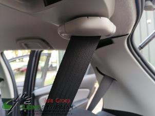 Używane Pas bezpieczenstwa srodkowy tyl Toyota Yaris III (P13) 1.0 12V VVT-i Cena € 60,00 Procedura marży oferowane przez Kleine Staarman B.V. Autodemontage