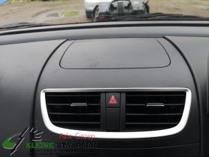 Używane Element deski rozdzielczej Suzuki Swift (ZA/ZC/ZD) 1.6 Sport VVT 16V Cena € 42,50 Procedura marży oferowane przez Kleine Staarman B.V. Autodemontage